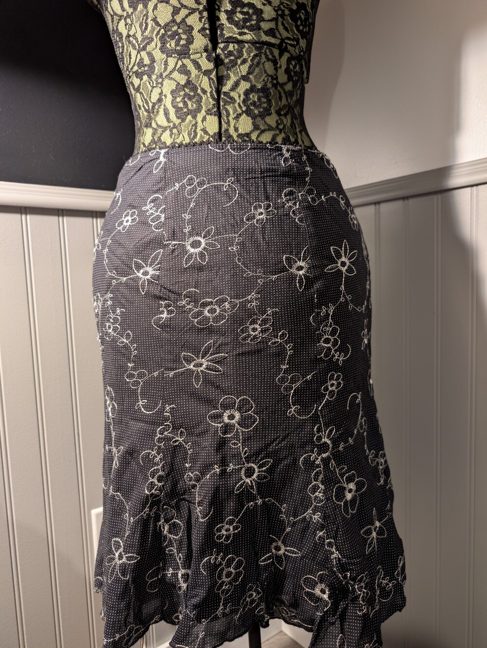 Blacl Floral Midi Skirt with White Outline